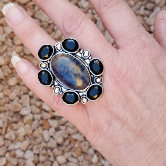 New Oversized Sodalite & Black Spinnel 925 Silver Statement Ring. - Picture 7 of 16